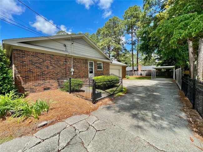 Photo - 2514 Dartmouth Dr