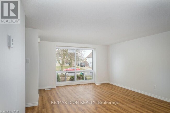 Photo - 55 Crehan Crescent