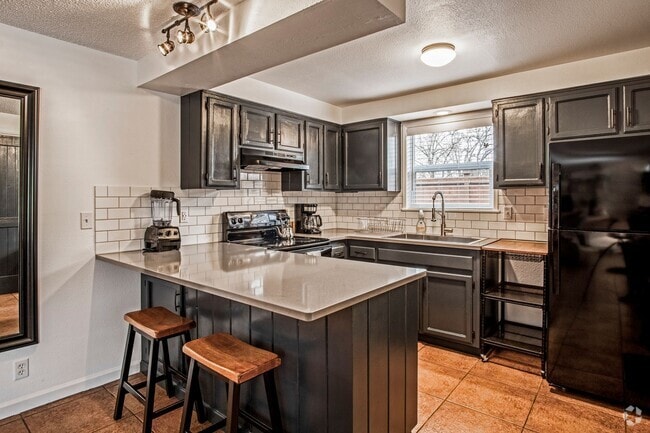 Building Photo - Fully Remodeled 3BR/1BA in the Heart of Bend Rental