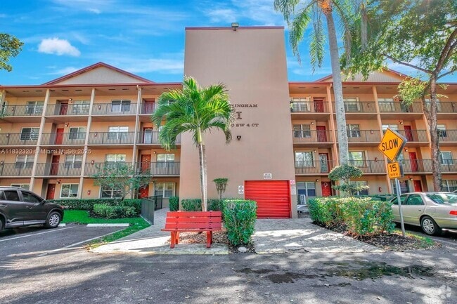 Building Photo - 12850 SW 4th Ct Unit 206I Rental