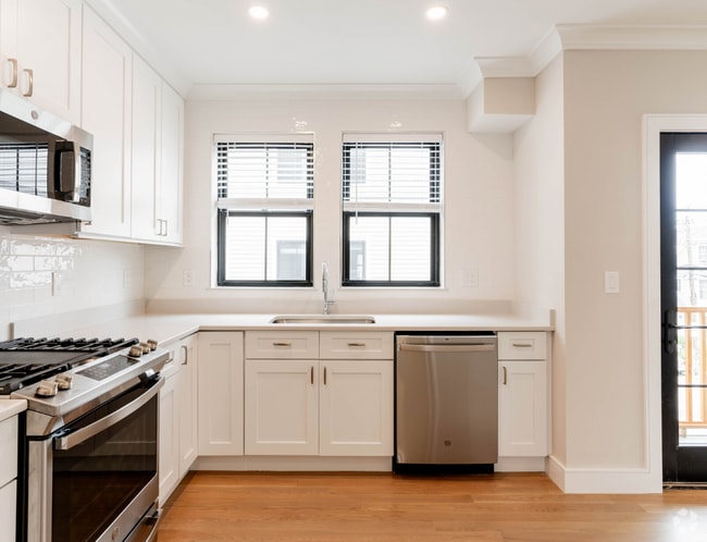 Building Photo - 278 Lamartine St Unit 2 Rental