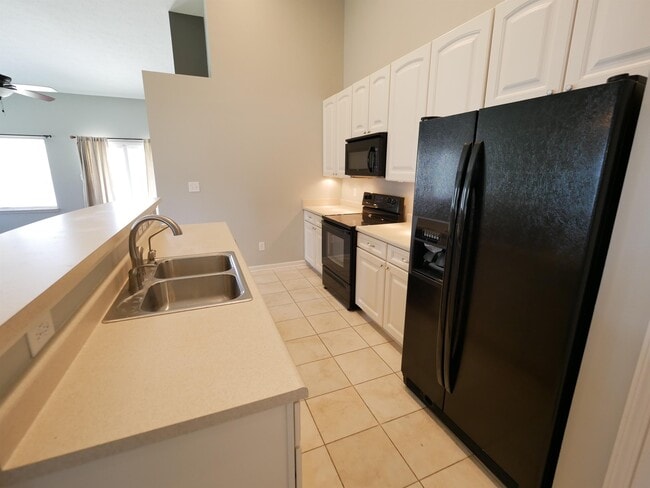 Photo - 16841 Loch Cir