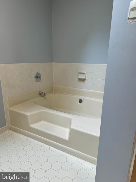 Photo - 12859 Valleywood Dr