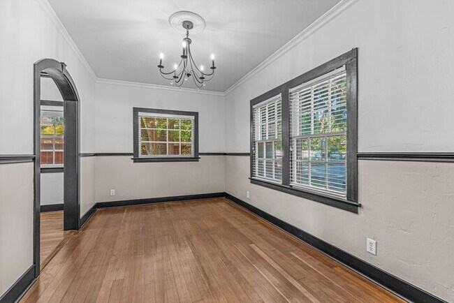 Photo - Beautiful Estate for Rent in Ashland