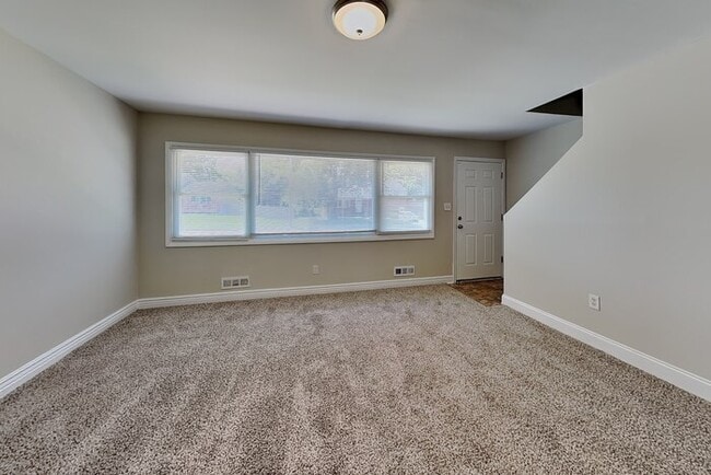 Photo - 3615 Courtleigh Dr