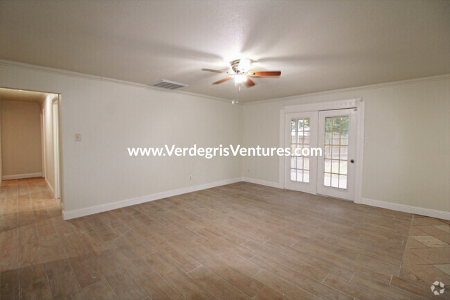 Building Photo - 805 Kelley Dr Rental