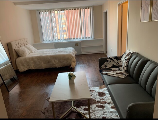 Photo - 1111 Arlington Blvd Rental