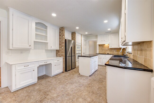 Building Photo - 1603 Leatherwood Dr