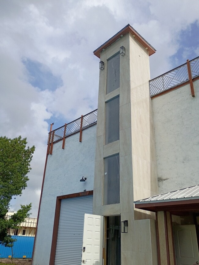 Building Photo - 16825 89th Pl N