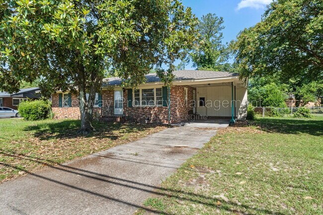 Photo - 2105 Eastland Dr