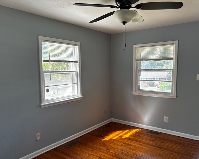 Photo - 3 BED 1.5 BATH IN HEART OF FAYETTEVILLE NC