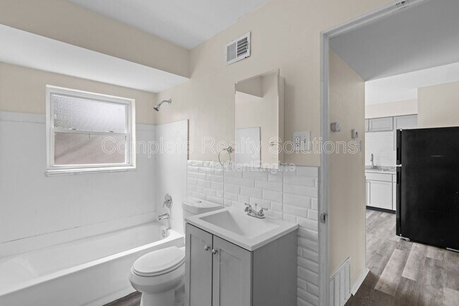 Photo - 2323 Woodson Rd Unit Apt I