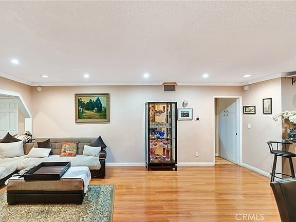 Photo - 1734 N Fuller Ave Unidad 13