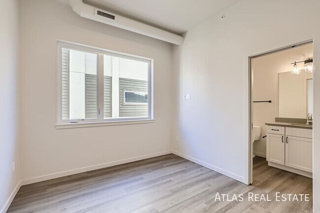 Photo - 3830 Olive St Unit 301