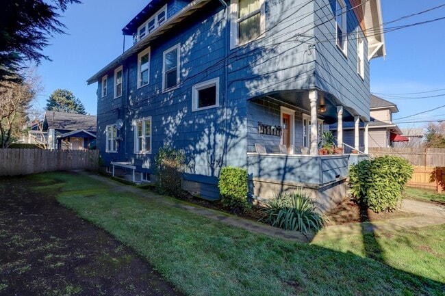 Photo - Franklin Street Apartments