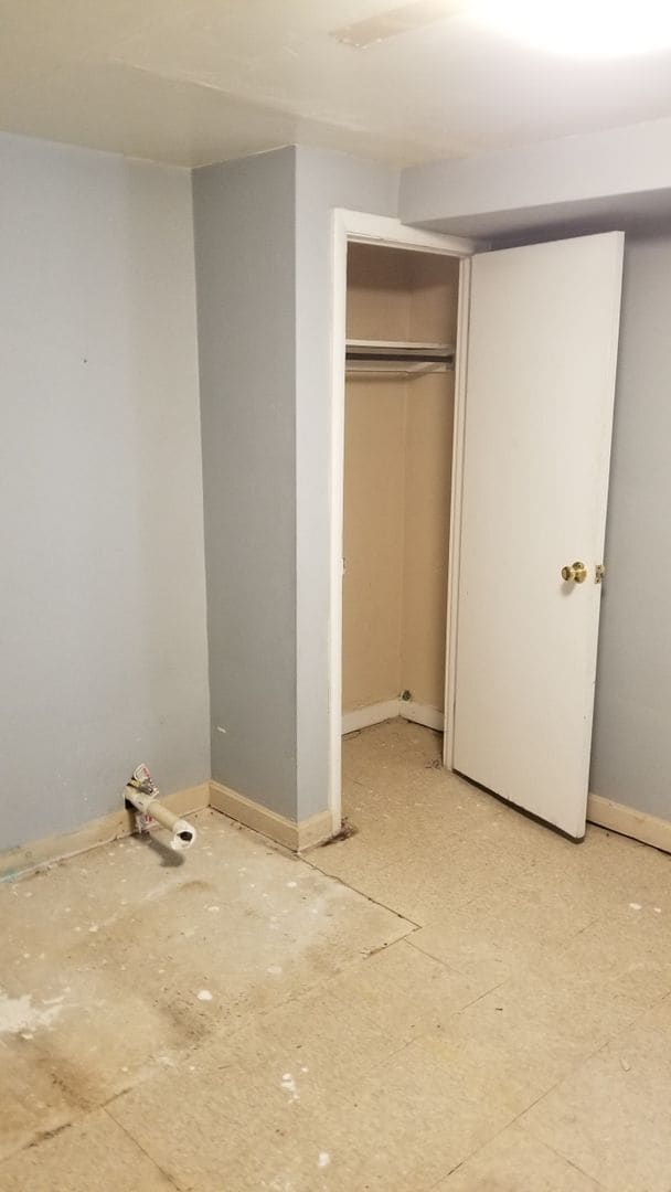 Photo - 5439 Whitby Ave Unidad Commercial