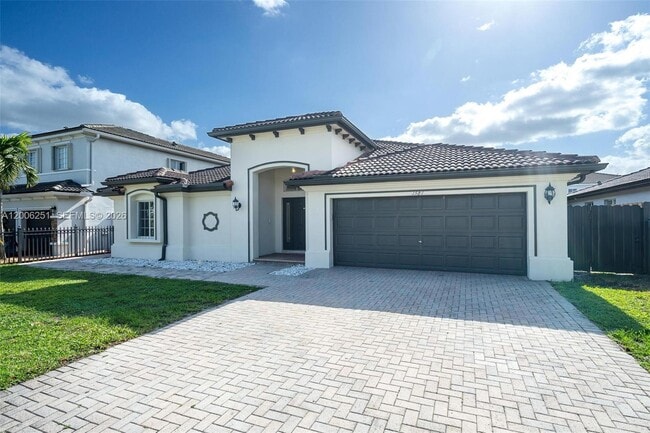 Building Photo - 1581 SW 155th Ct