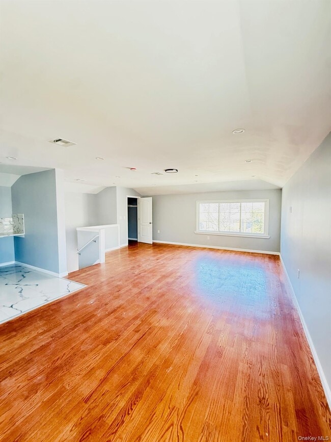 Photo - 139-20 Lakewood Ave Unit 2F