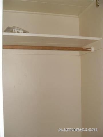 Building Photo - 39 Glenville Ave Unit 5