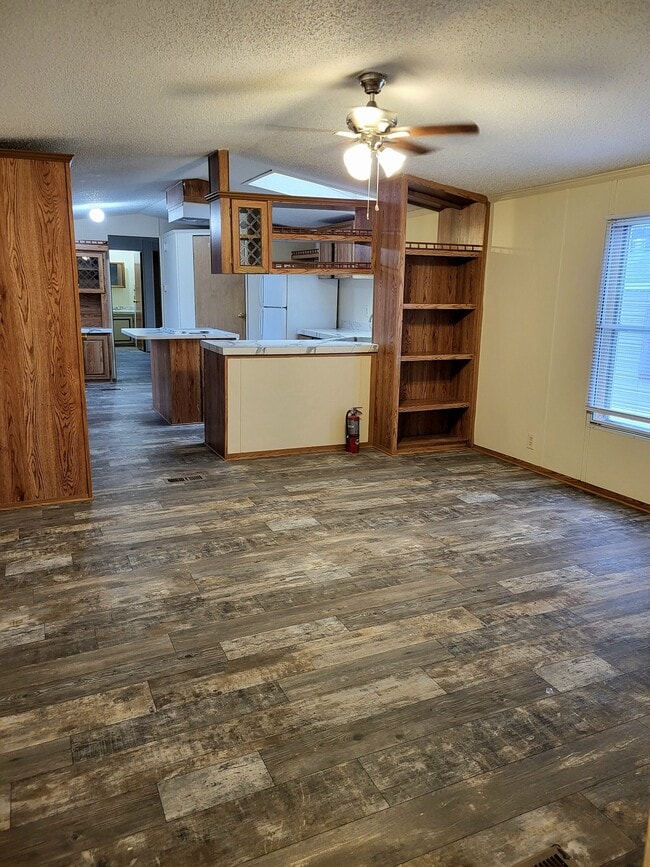 Photo - 4215 Deems St