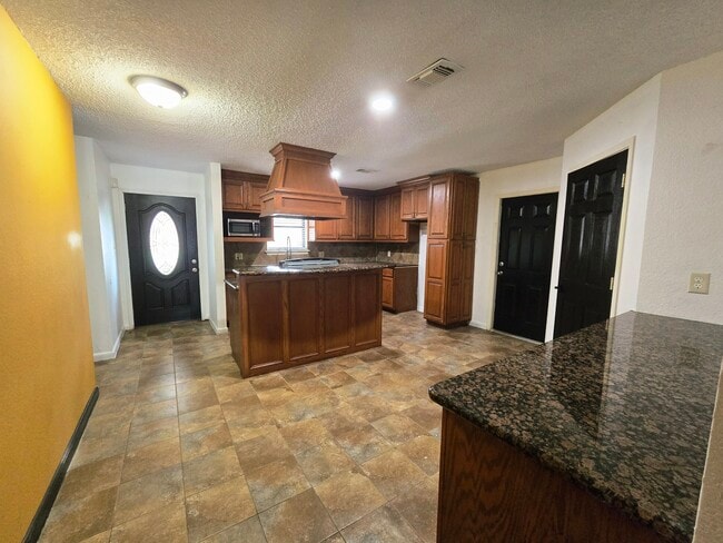 Photo - 2215 Gontier Dr