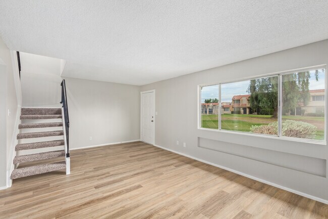 Photo - 4817 W Marlette Ave