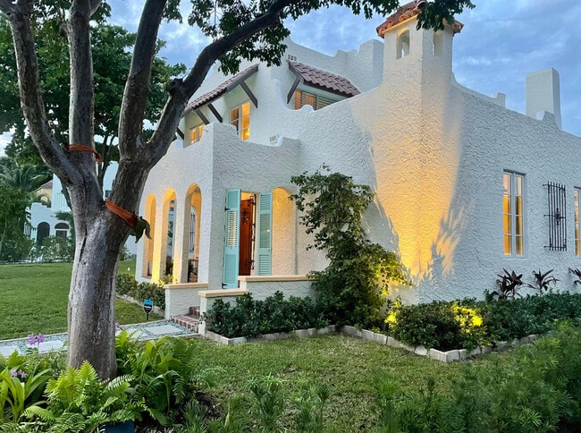 Photo - 302 Fordham Dr