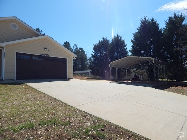 Building Photo - 855 Louie Ln Rental