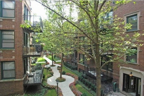 Building Photo - 1142 W Pratt Blvd Unit 2N Rental