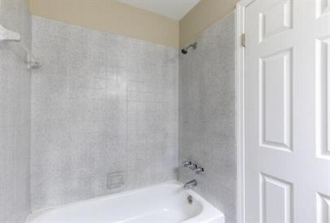 Photo - 1778 Goddard Rd