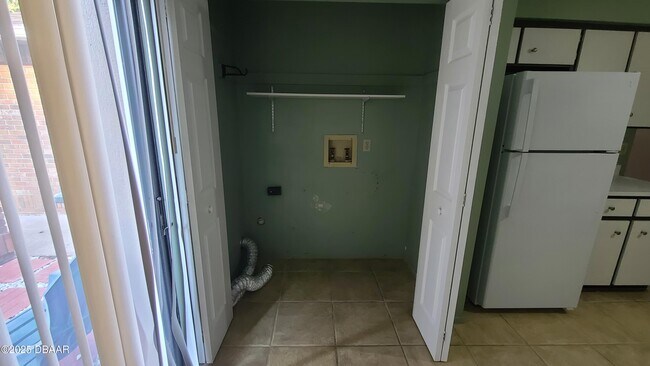 Photo - 140 Laughing Gull Ct