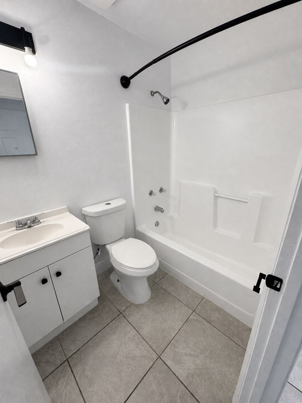 Photo - 1187 Bentley Rd Unidad 1