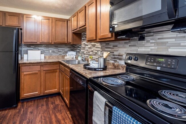 Photo - Webster Manor Apartment Homes