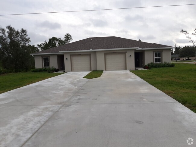 Building Photo - Beautiful NEW Duplex for Rent in Punta Gorda! Rental