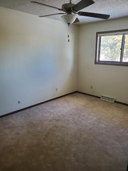 Photo - 927 Scotch Elm Dr House