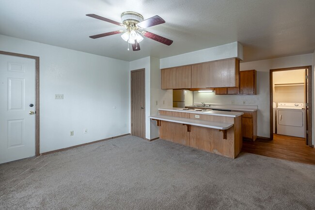 Cedar Creek Village Apartments and Townhomes