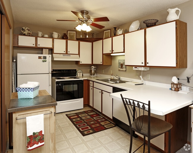 Cocina - Eastwood Village Senior Townhomes
