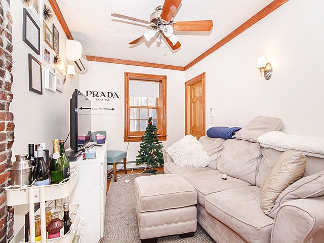 Photo - 65 Anderson St