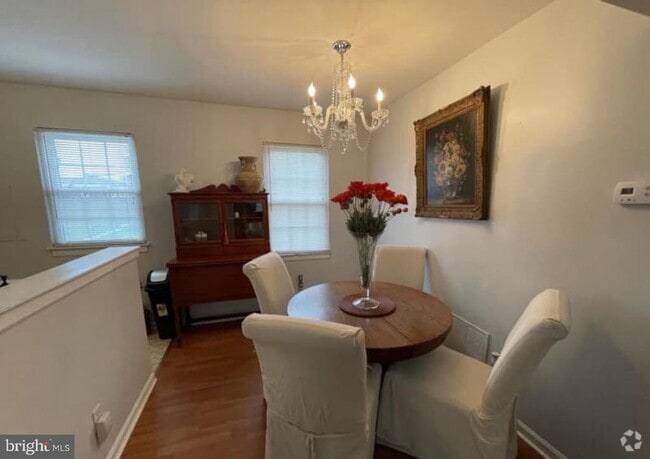 Building Photo - 100 Park Blvd Unit 16D Rental