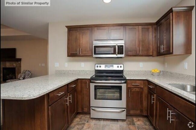Building Photo - 536 Meadow Oak Cir Rental