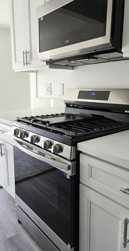 1075 W State St Unit G202