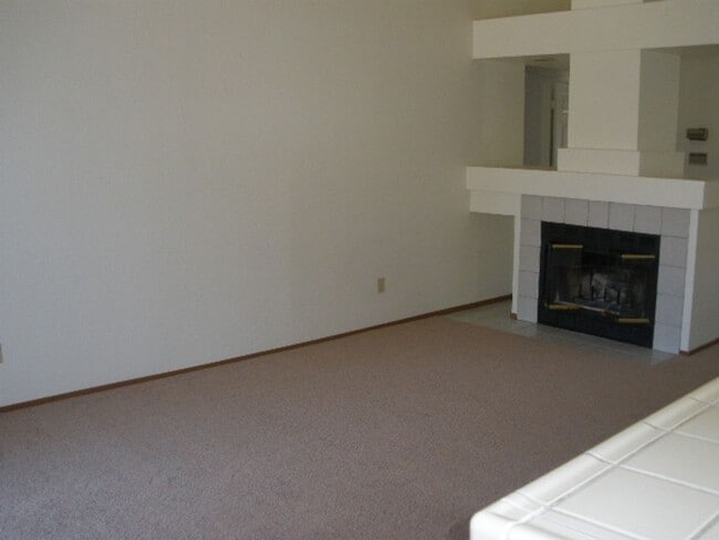 Photo - 700 Rambleton Dr