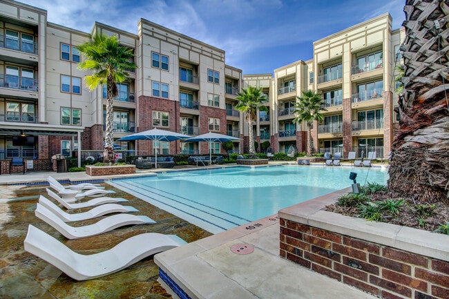 Photo - HiLine Heights