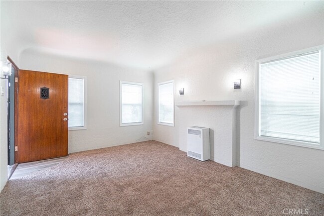 Building Photo - 713 W 14th St Unit 713-713 Rental