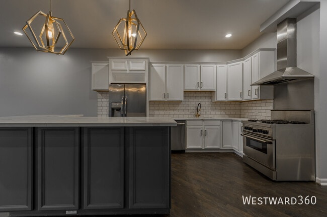 Photo - 1012 N Milwaukee Ave Unit #3