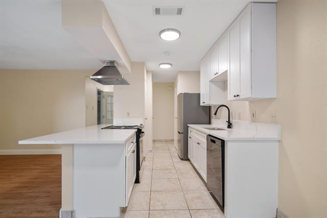 Photo - 719 Heatherwood Dr