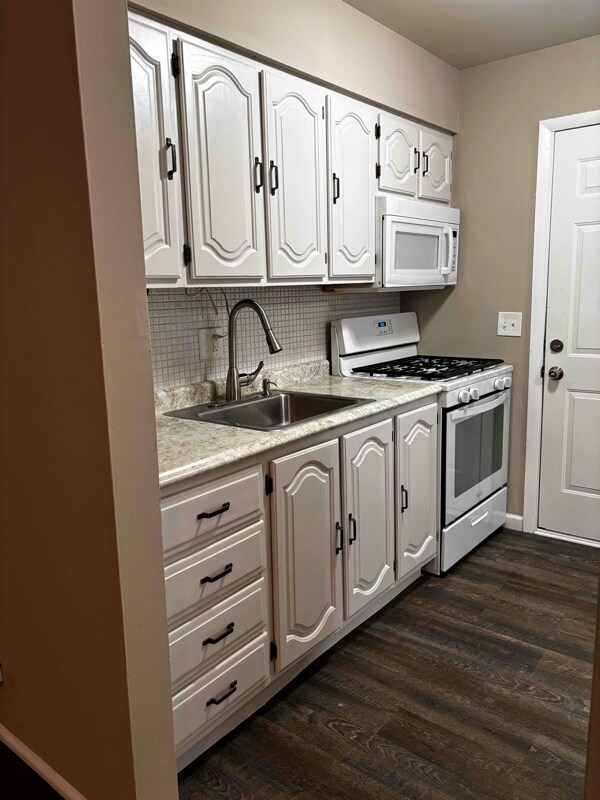 Photo - 3738 Dixie Dr