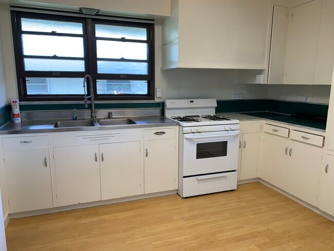 Photo - 1025 Kalikimaka St