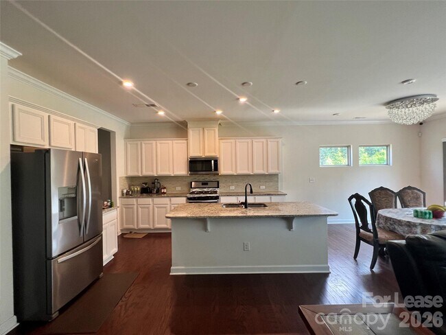 Photo - 8411 Flint Hill Dr