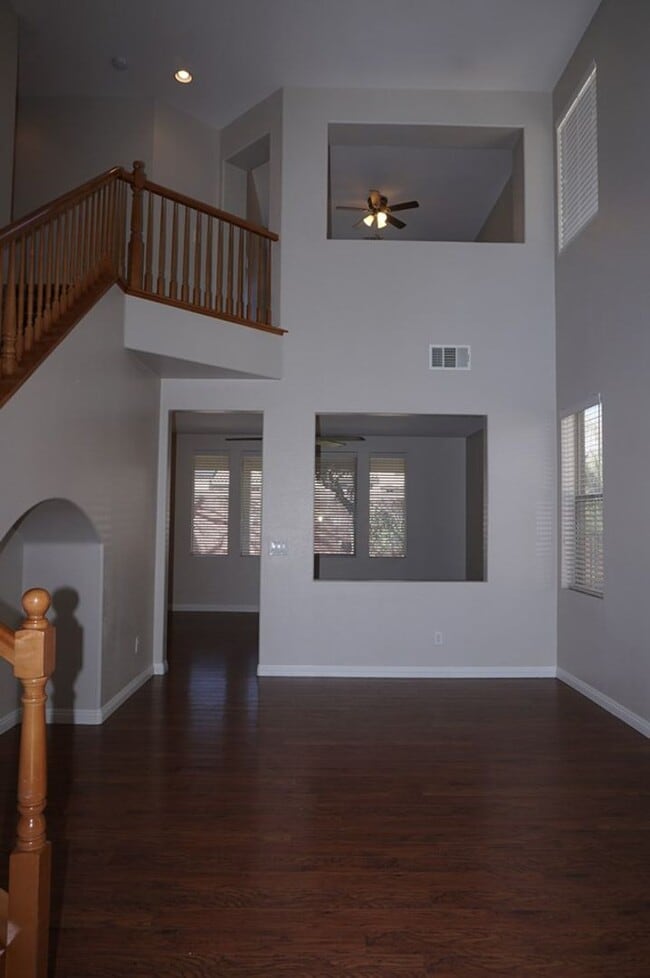 Photo - Beautiful Four Bedroom Home in Mountain`s Edge.